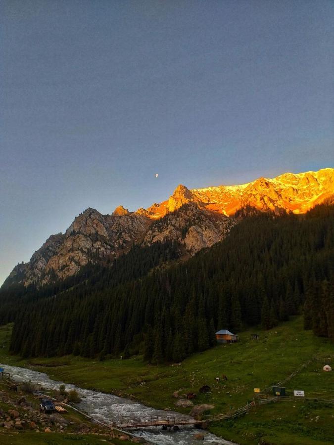 Altyn Arashan Guesthouse エクステリア 写真