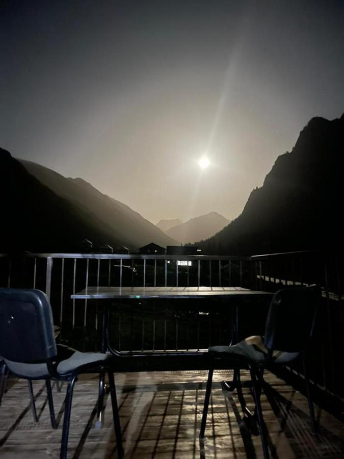 Altyn Arashan Guesthouse エクステリア 写真
